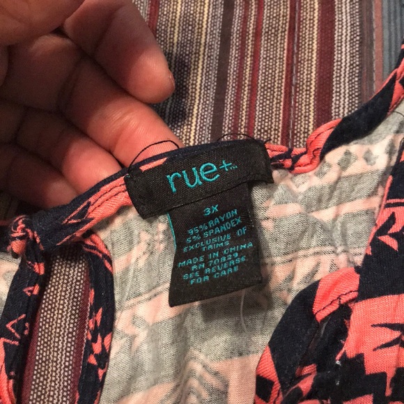 Romper!!!!! - Picture 3 of 4